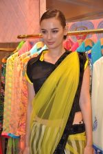 Evelyn Sharma at Manish Arora_s first store in Juhu, Mumbai on 15th April 2013 (25).JPG